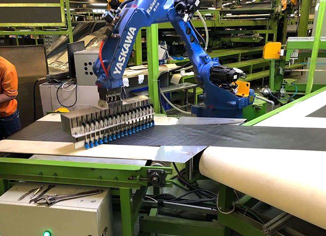 數(shù)控臥式裁斷機